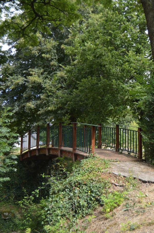 Le Moulin De Bassac Bed & Breakfast Exterior photo